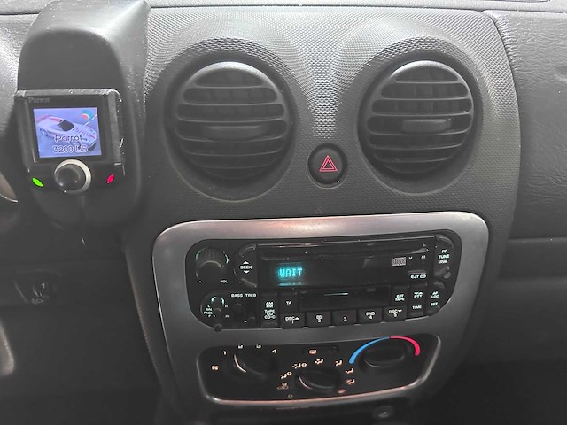 Jeep - cherokee - 3.7i v6 renegade - 61-lg-nd- 2003 - afbeelding 2 van  9