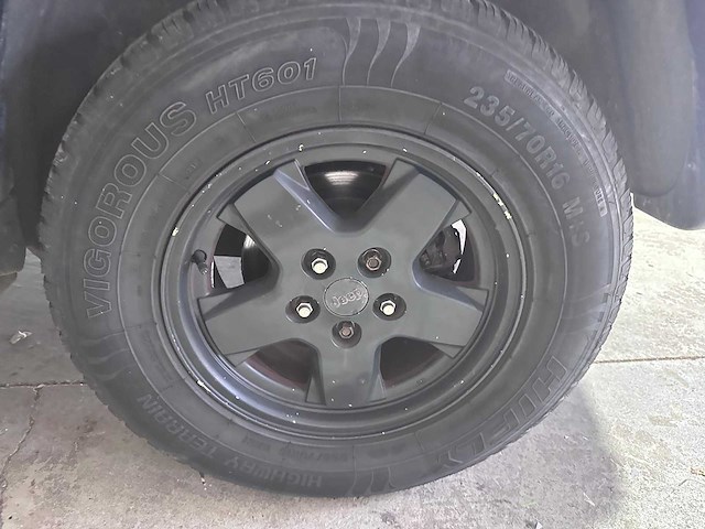 Jeep - cherokee - 3.7i v6 renegade - 61-lg-nd- 2003 - afbeelding 6 van  9