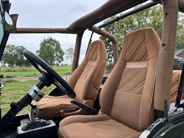 Jeep - cj5 - dauntless - v6 - 1968 - personenauto - afbeelding 2 van  19