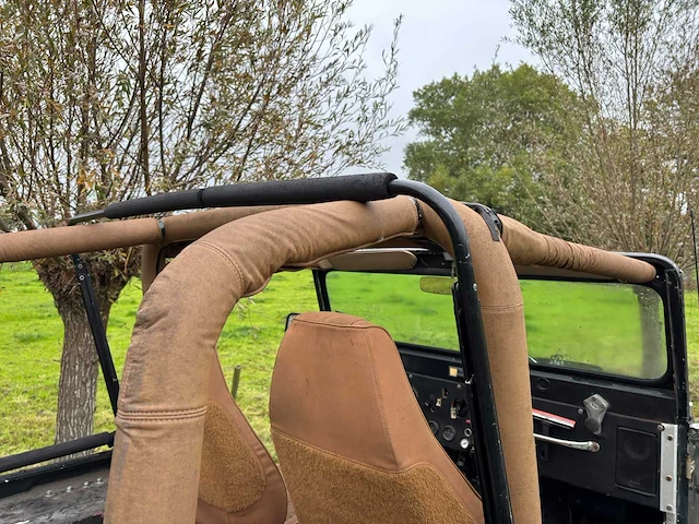 Jeep - cj5 - dauntless - v6 - 1968 - personenauto - afbeelding 4 van  19