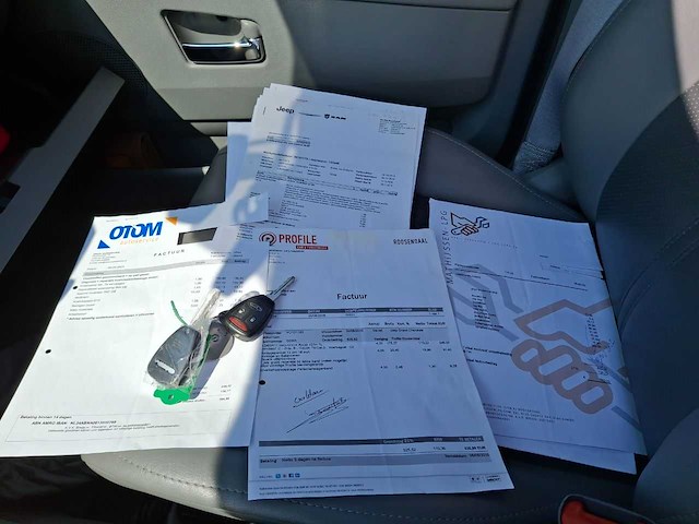 Jeep - grand cherokee - 4.7 v8 laredo - car - 2006 - afbeelding 5 van  31