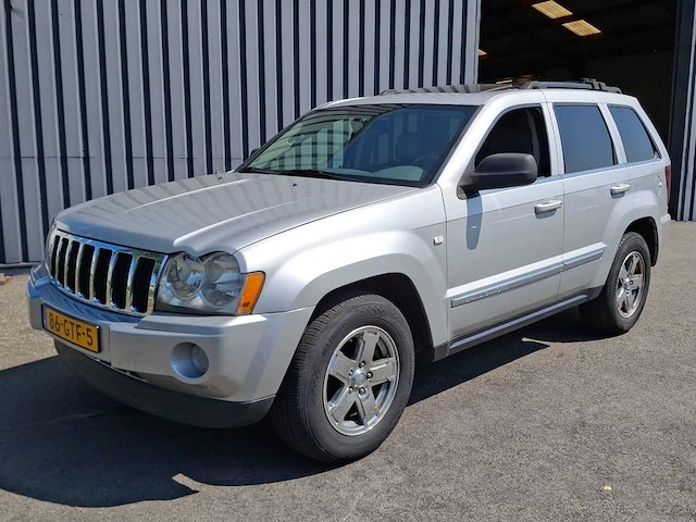 Jeep - grand cherokee - 4.7 v8 laredo - car - 2006 - afbeelding 1 van  31