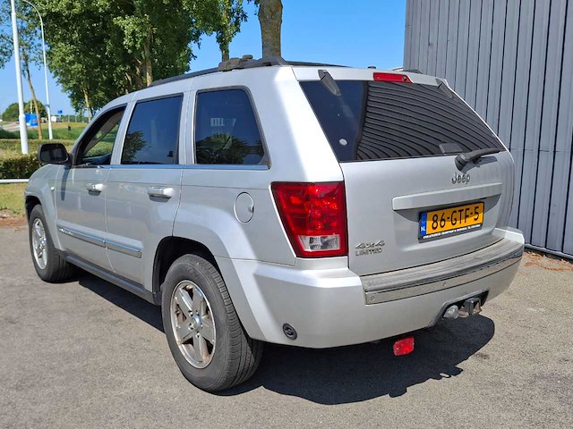 Jeep - grand cherokee - 4.7 v8 laredo - car - 2006 - afbeelding 23 van  31