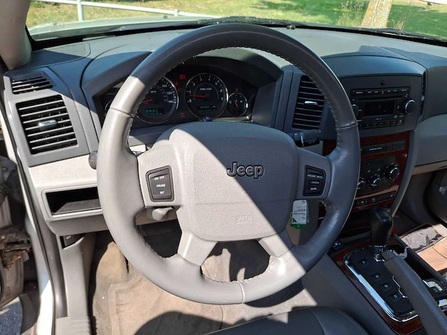 Jeep - grand cherokee - 4.7 v8 laredo - car - 2006 - afbeelding 6 van  23