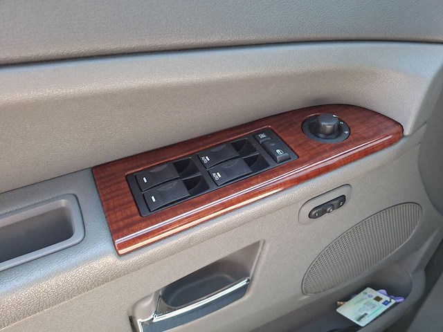 Jeep - grand cherokee - 4.7 v8 laredo - car - 2006 - afbeelding 22 van  23