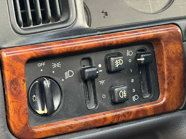 Jeep - grand cherokee - 5.2i ltd - bedrijfswagen - 40-bb-pg - afbeelding 9 van  34