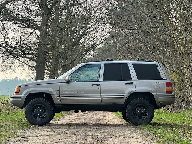 Jeep - grand cherokee - 5.2i ltd - bedrijfswagen - 40-bb-pg - afbeelding 12 van  34