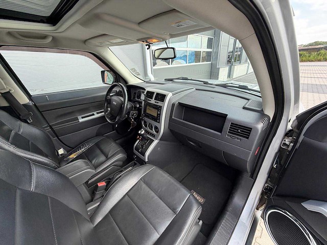 Jeep - patriot - 2.4 limited personenauto - 2008 - afbeelding 8 van  15