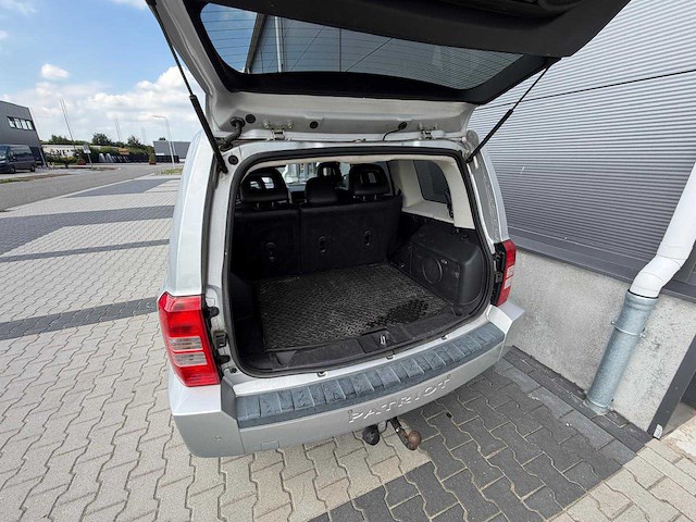 Jeep - patriot - 2.4 limited personenauto - 2008 - afbeelding 12 van  15
