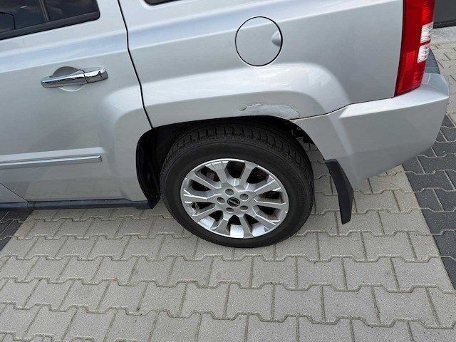 Jeep - patriot - 2.4 limited personenauto - 2008 - afbeelding 13 van  15