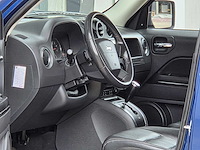 Jeep - patriot - 2.4 ltd liberty - 2009 - personenauto - 44-rgl-3 - afbeelding 3 van  16