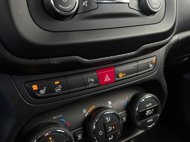 Jeep - renegade - 1.6 e-torq sport - car - 2015|hg-912-b|iaw - afbeelding 11 van  32