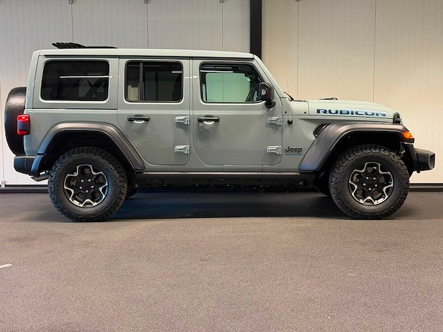 Jeep - wrangler unlimited - 4xe 380 sahara - hpz-72-z - 2024 iaw - afbeelding 11 van  12