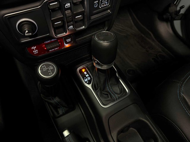 Jeep - wrangler unlimited - 4xe 380 sahara - hpz-72-z - 2024 iaw - afbeelding 2 van  18