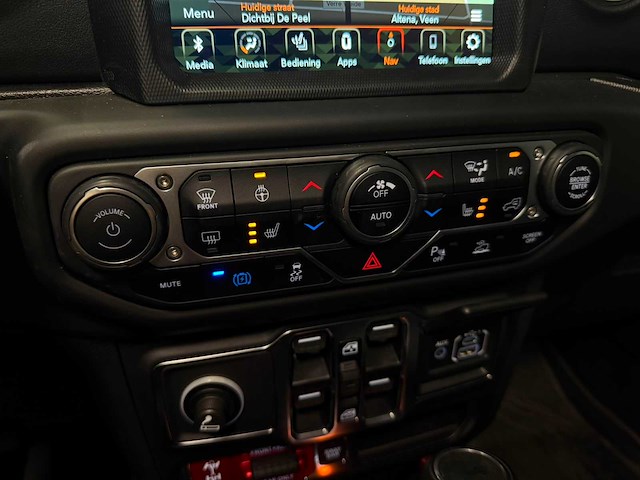 Jeep - wrangler unlimited - 4xe 380 sahara - hpz-72-z - 2024 iaw - afbeelding 5 van  18