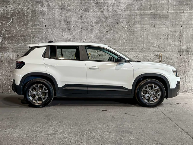 Jeep avenger longitude 54kwh 156pk 2023 (origineel-nl) 45.441 km, x-418-nn - afbeelding 3 van  47