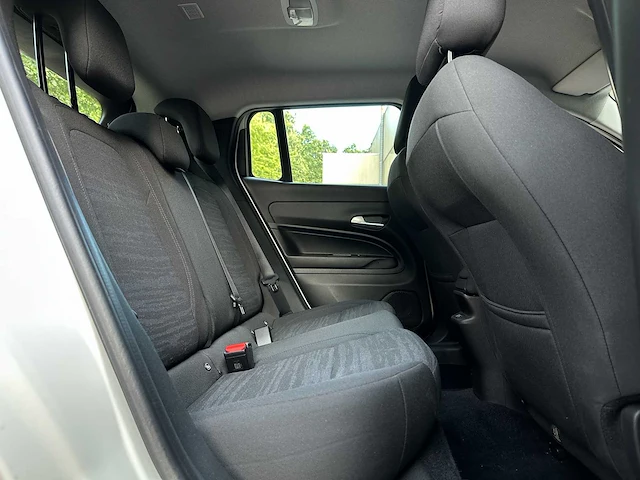 Jeep avenger longitude 54kwh 156pk 2023 (origineel-nl) 45.441 km, x-418-nn - afbeelding 35 van  47