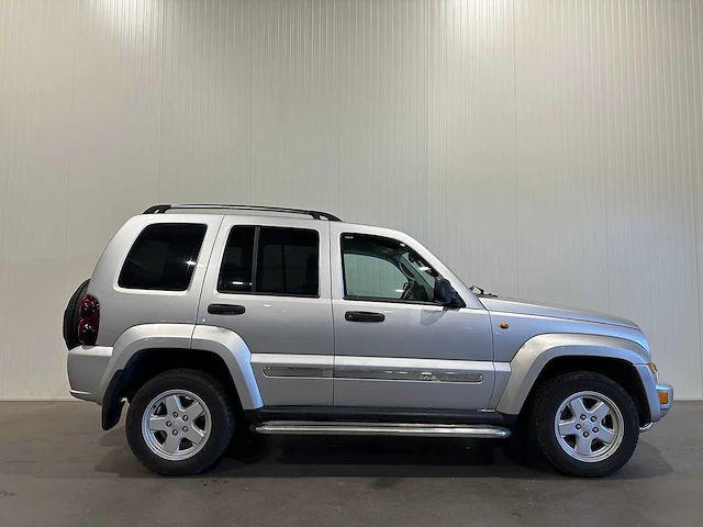 Jeep cherokee 3.7i v6 automaat laredo 08-pz-sr - afbeelding 18 van  21