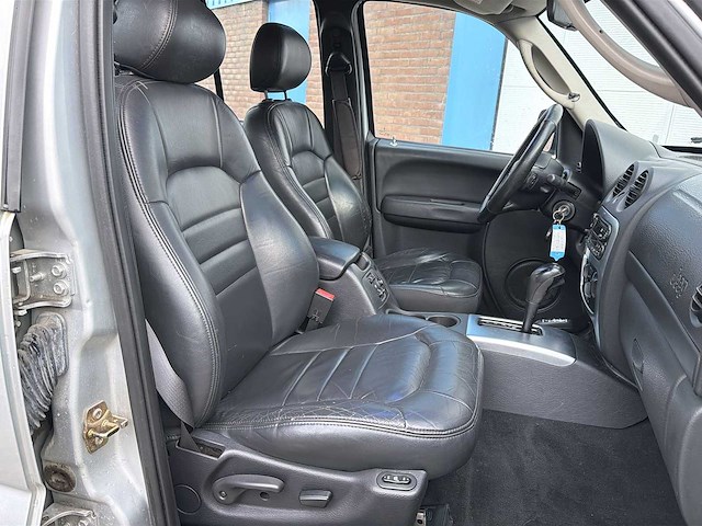 Jeep cherokee 3.7i v6 limited | 09-lz-vk i - afbeelding 25 van  35