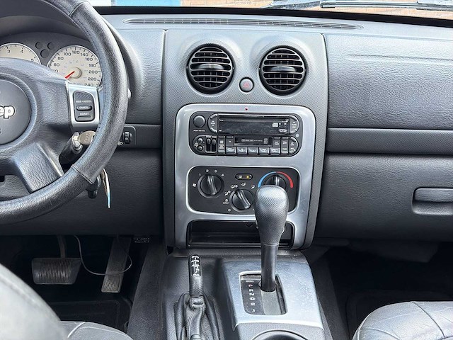 Jeep cherokee 3.7i v6 limited | 09-lz-vk i - afbeelding 24 van  35