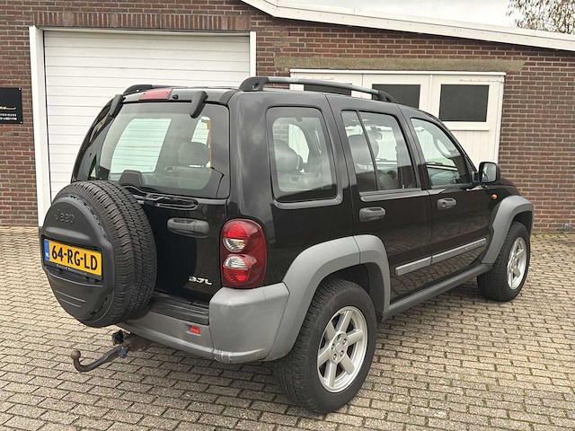 Jeep cherokee 3.7i v6 sport plus | 64-rg-ld i - afbeelding 15 van  30