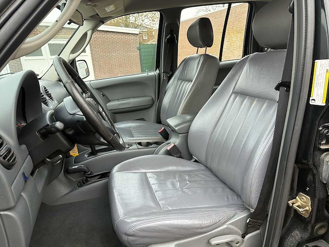 Jeep cherokee 3.7i v6 sport plus | 64-rg-ld i - afbeelding 30 van  30