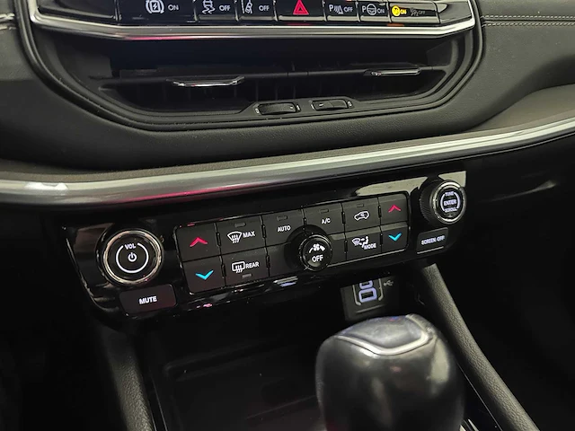 Jeep compass 4xe 1.3 turbo 190 plug-in hybrid limited edition n-270-bt - afbeelding 10 van  24