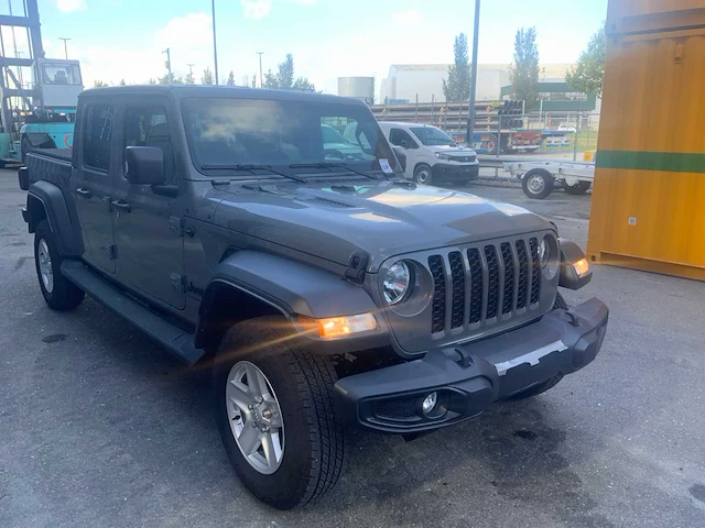 Jeep gladiator - 2025 - sport pick-up - 3.6 benzine - personenauto - afbeelding 19 van  25
