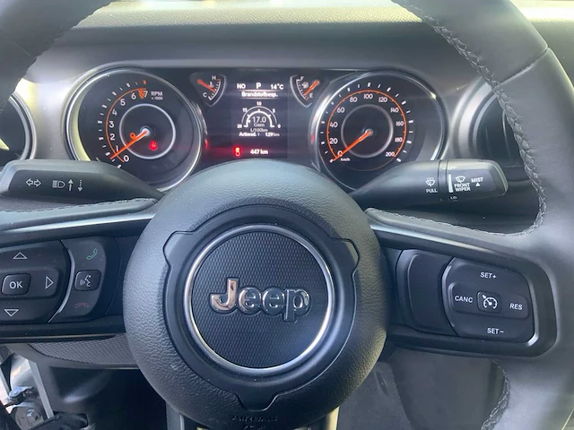 Jeep gladiator - 2025 - sport pick-up - 3.6 benzine - personenauto - afbeelding 23 van  25