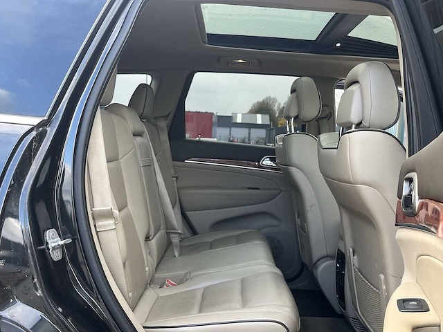 Jeep grand cherokee 3.6 overland 2011 | 94-nxz-9 - afbeelding 19 van  33