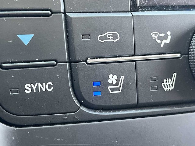 Jeep grand cherokee 3.6 overland 2011 | 94-nxz-9 - afbeelding 25 van  33