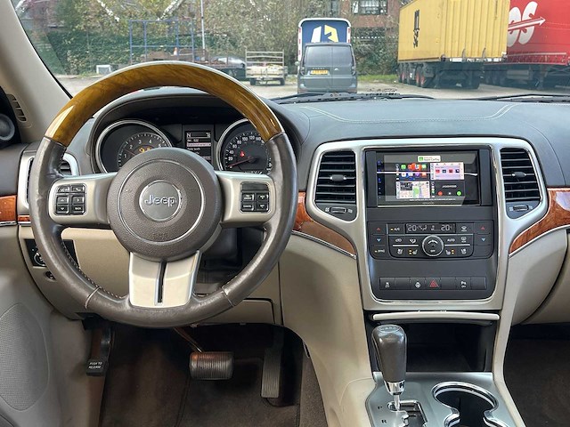 Jeep grand cherokee 3.6 overland 2011 | 94-nxz-9 - afbeelding 20 van  33