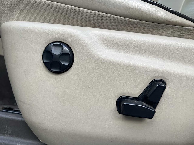 Jeep grand cherokee 3.6 overland 2011 | 94-nxz-9 - afbeelding 3 van  33