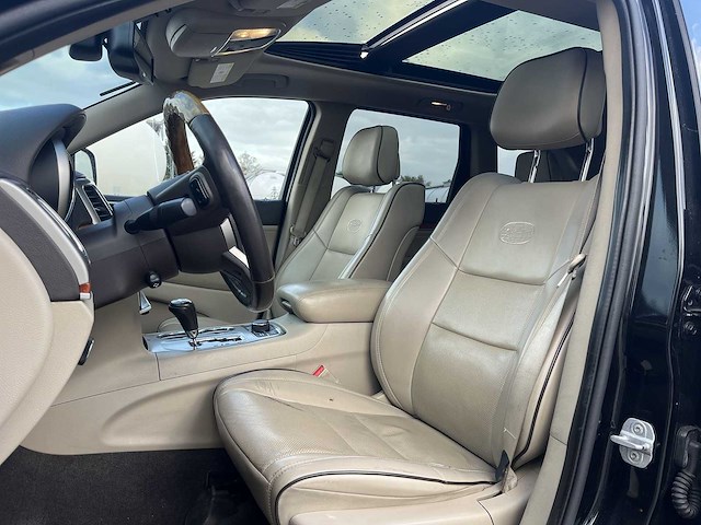 Jeep grand cherokee 3.6 overland 2011 | 94-nxz-9 - afbeelding 2 van  33