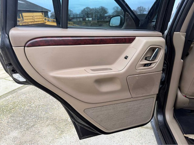 Jeep grand cherokee bedrijfswagen - afbeelding 11 van  25