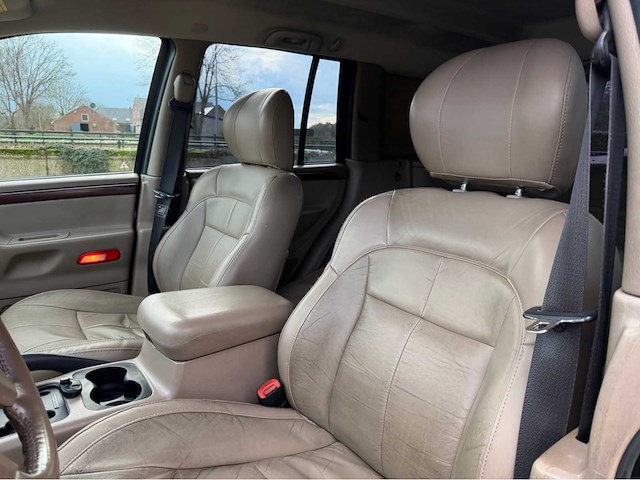 Jeep grand cherokee bedrijfswagen - afbeelding 13 van  25
