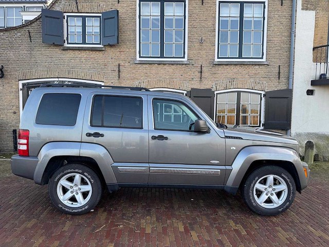 Jeep liberty 3.7 v6 4x4 automaat limited edition n-076-hg - afbeelding 21 van  25