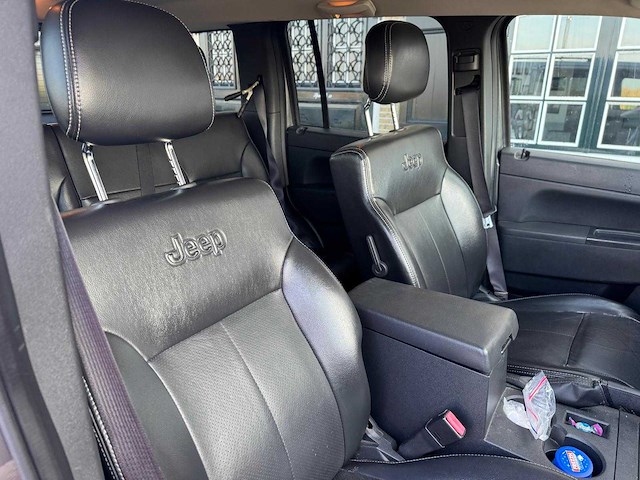 Jeep liberty 3.7 v6 4x4 automaat limited edition n-076-hg - afbeelding 24 van  25