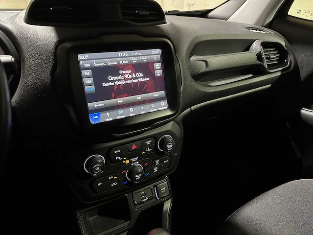 Jeep renegade 1.4 multiair night eagle ii 140pk 2018, tn-460-l - afbeelding 18 van  37