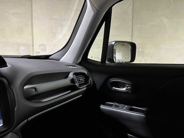 Jeep renegade 1.4 multiair night eagle ii 140pk 2018, tn-460-l - afbeelding 19 van  37