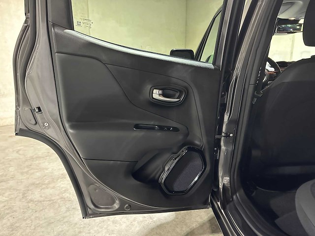 Jeep renegade 1.4 multiair night eagle ii 140pk 2018, tn-460-l - afbeelding 22 van  37
