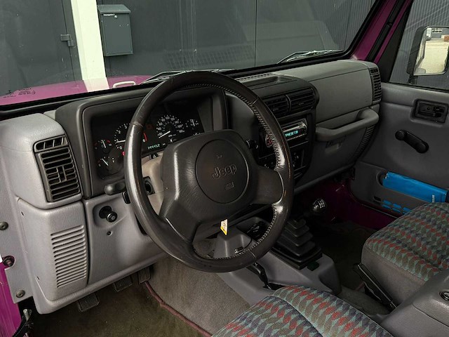 Jeep wrangler 2.5 soft top twister 1997 | youngtimer | p-801-jb iaw - afbeelding 6 van  22