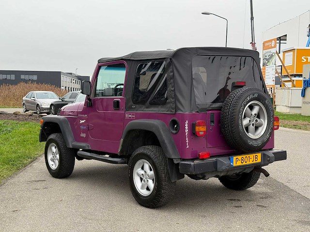Jeep wrangler 2.5 soft top twister 1997 | youngtimer | p-801-jb iaw - afbeelding 16 van  22