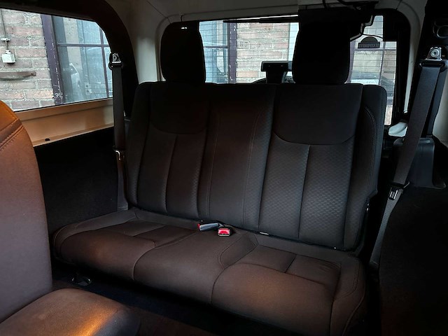 Jeep wrangler 3.6 v6 rubicon 284pk 2016, jts-57-h - afbeelding 29 van  37