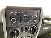 Jeep wrangler sahara personenauto - afbeelding 10 van  28