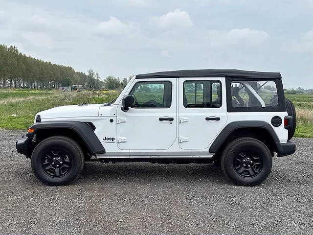 Jeep wrangler softtop - 2022 - 4x4 3.0 diesel sport - - personenauto - afbeelding 11 van  16
