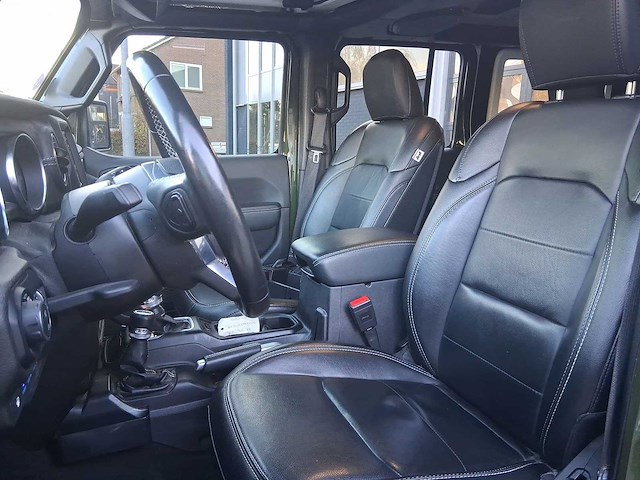 Jeep wrangler unlimited 2.0 4xe plug-in hybrid 80th anniversary 2021 | 68-60-36 - afbeelding 29 van  35