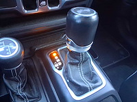 Jeep wrangler unlimited 2.0 4xe plug-in hybrid 80th anniversary 2021 | 68-60-36 - afbeelding 10 van  24