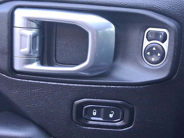 Jeep wrangler unlimited 2.0 4xe plug-in hybrid 80th anniversary 2021 | 68-60-36 - afbeelding 3 van  25
