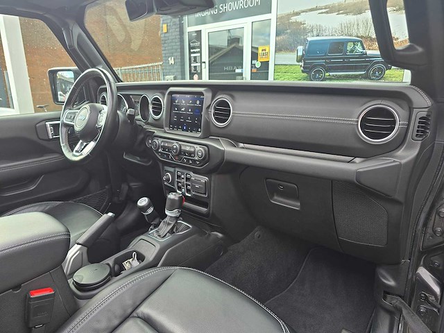 Jeep wrangler unlimited 2.0 4xe plug-in hybrid first edition 2021 | 79-87-70 - afbeelding 21 van  30